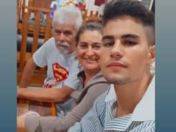 eliasef_ - 2756519939835692545